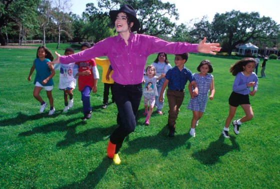 michael-jackson-neverland-kids.jpg