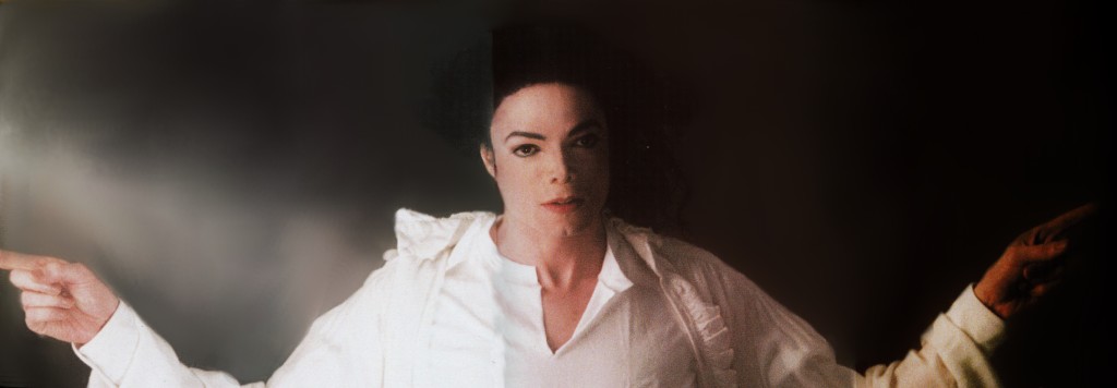 Michael-Jackson-HQ-Scan-Ghosts-Film-michael-jackson-38268172-6390-2221