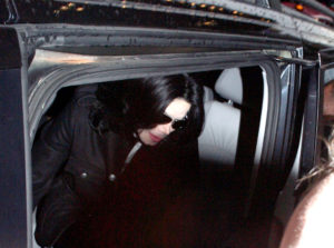  Fans de Michael Jackson - Page 7 MJ-Car-300x223