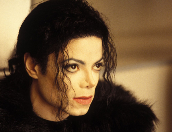 Pourquoi devriez-vous jouer la musique de Michael Jackson plus que jamais auparavant. Mj-Scream