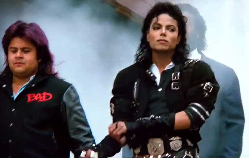 Miko Brando clame les revendications et défend Michael Jackson. Miko-Brando