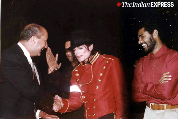 L'Indian Express a publié de rares photos de Michael Jackson. India-07