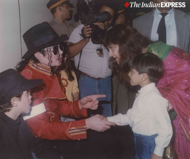 L'Indian Express a publié de rares photos de Michael Jackson. India-08