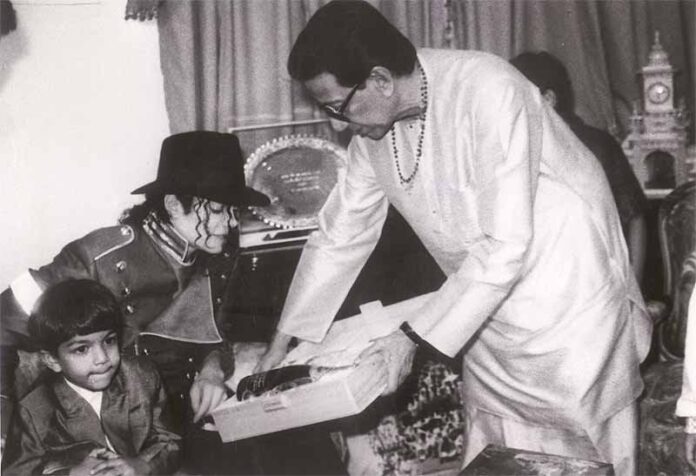   Étrange affaire judiciaire concernant le concert de Michael Jackson en Inde en 1996 Raj-Thackeray01-696x476