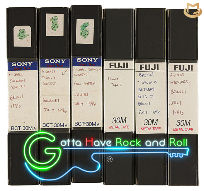 Cassettes Michael Jackson et autres objets aux enchères  GottaApril-21-696x651