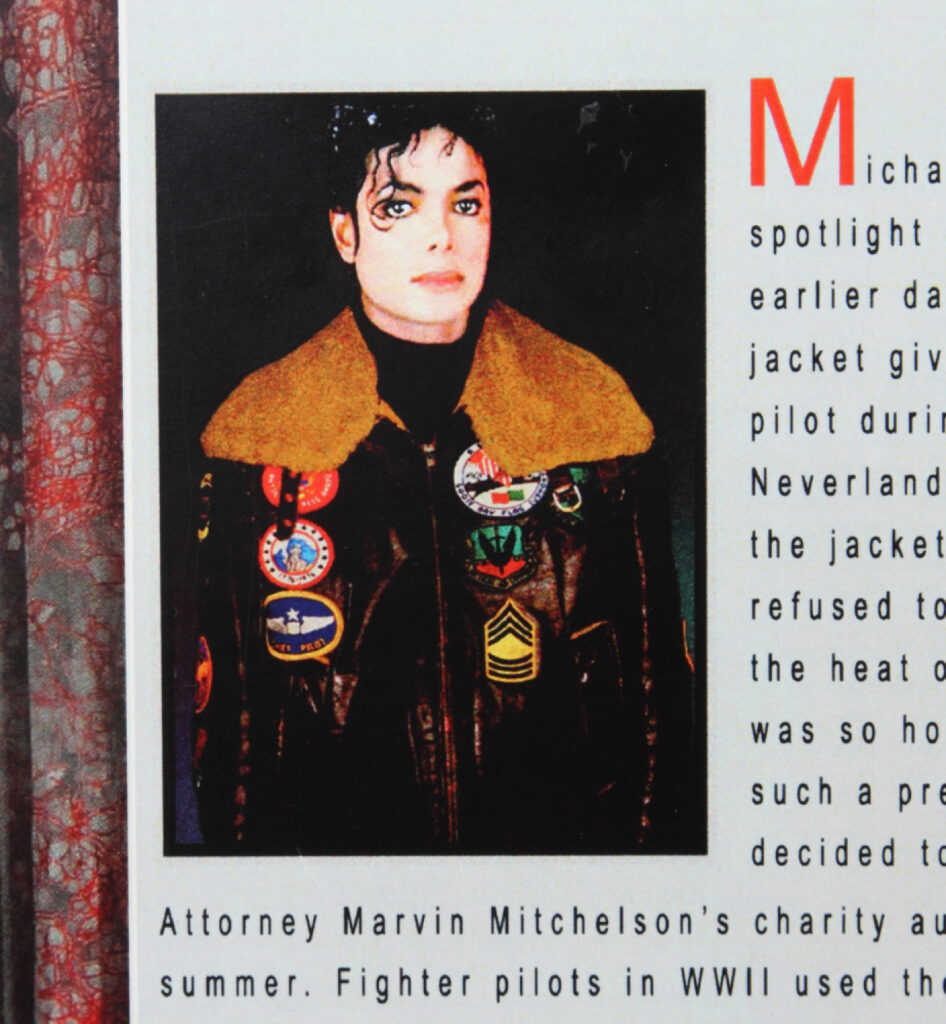 Plus d'articles Michael Jackson à saisir chez Julien Julien-Oct21-03-946x1024
