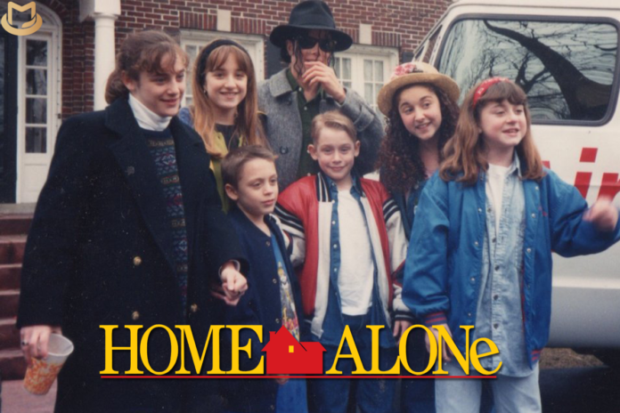 Merry Christmas  Home-Alone-696x464