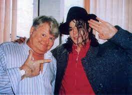 michael jackson visits benny hill