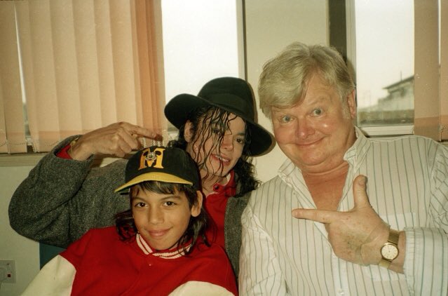 Launch of a drama podcast about Michael Jackson & Benny Hill meeting - MJVibe