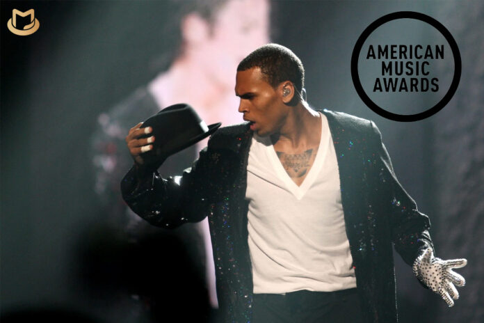 Hommage aux American Music Awards au Thriller de Michael Jackson avec Chris Brown annulé Chris-Brown-AMA-22-696x464