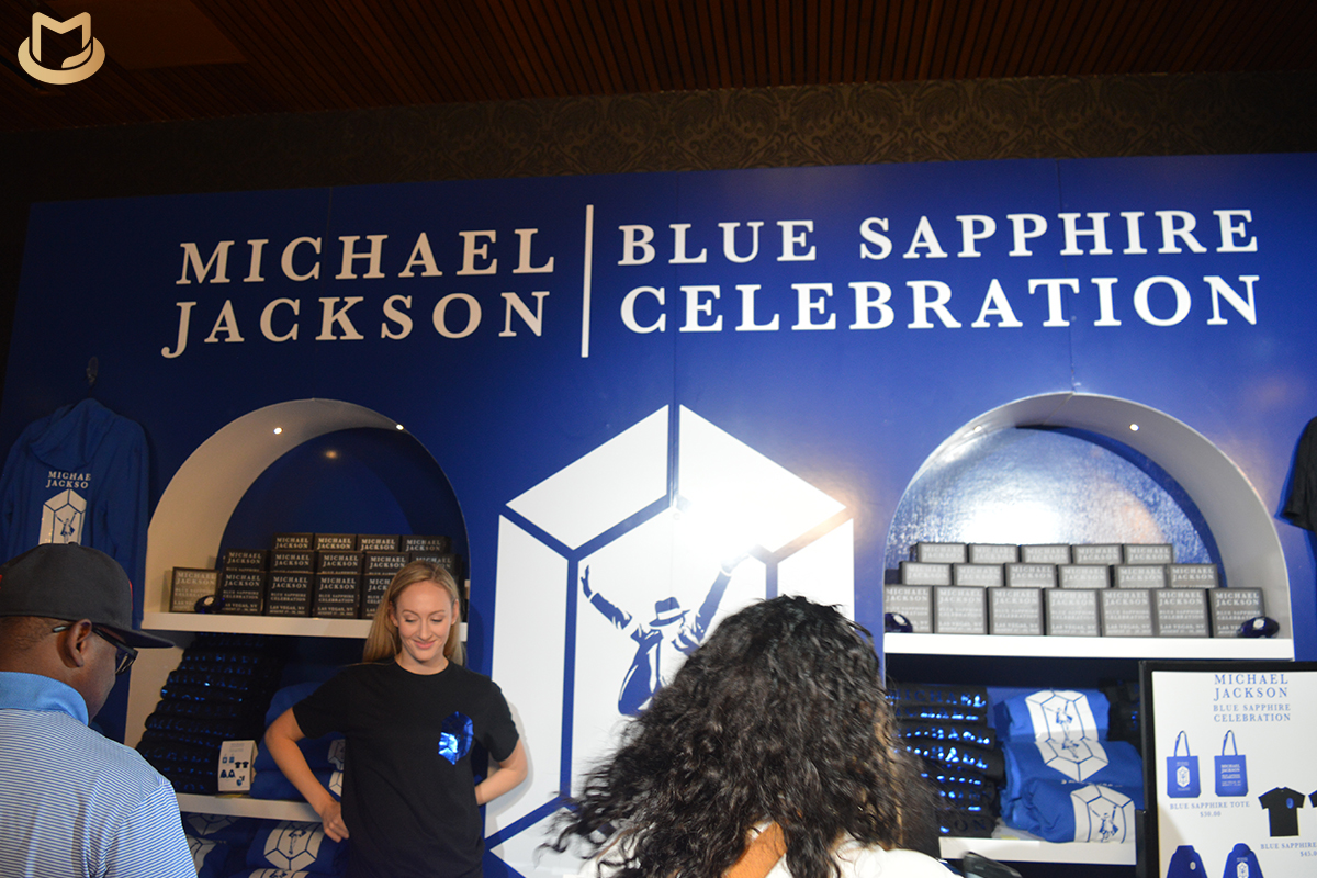Review: Michael Jackson Blue Sapphire Celebration BS-30